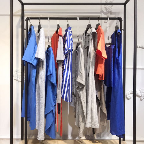 音非女装19夏厂价直供 时尚品牌折扣女装批发货源解析